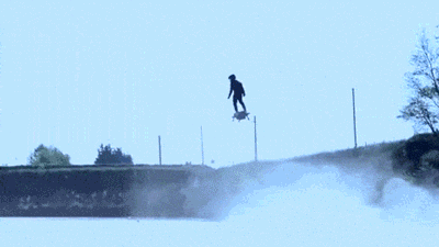 在光速進步中的科技水平進行對傳統理念的顛覆革命下，碳纖維將會像&ldquo;老前輩&rdquo;鋼鐵一樣得到廣泛的應用，走入千千萬萬平民百姓的家