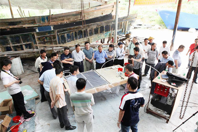 廣東博皓在廣東省陽(yáng)江市東平鎮(zhèn)舉辦了玻璃鋼漁船圖紙審查及模板制作經(jīng)驗(yàn)交流會(huì)，并提供&ldquo;真空導(dǎo)入&rdquo;現(xiàn)場(chǎng)演示    -2